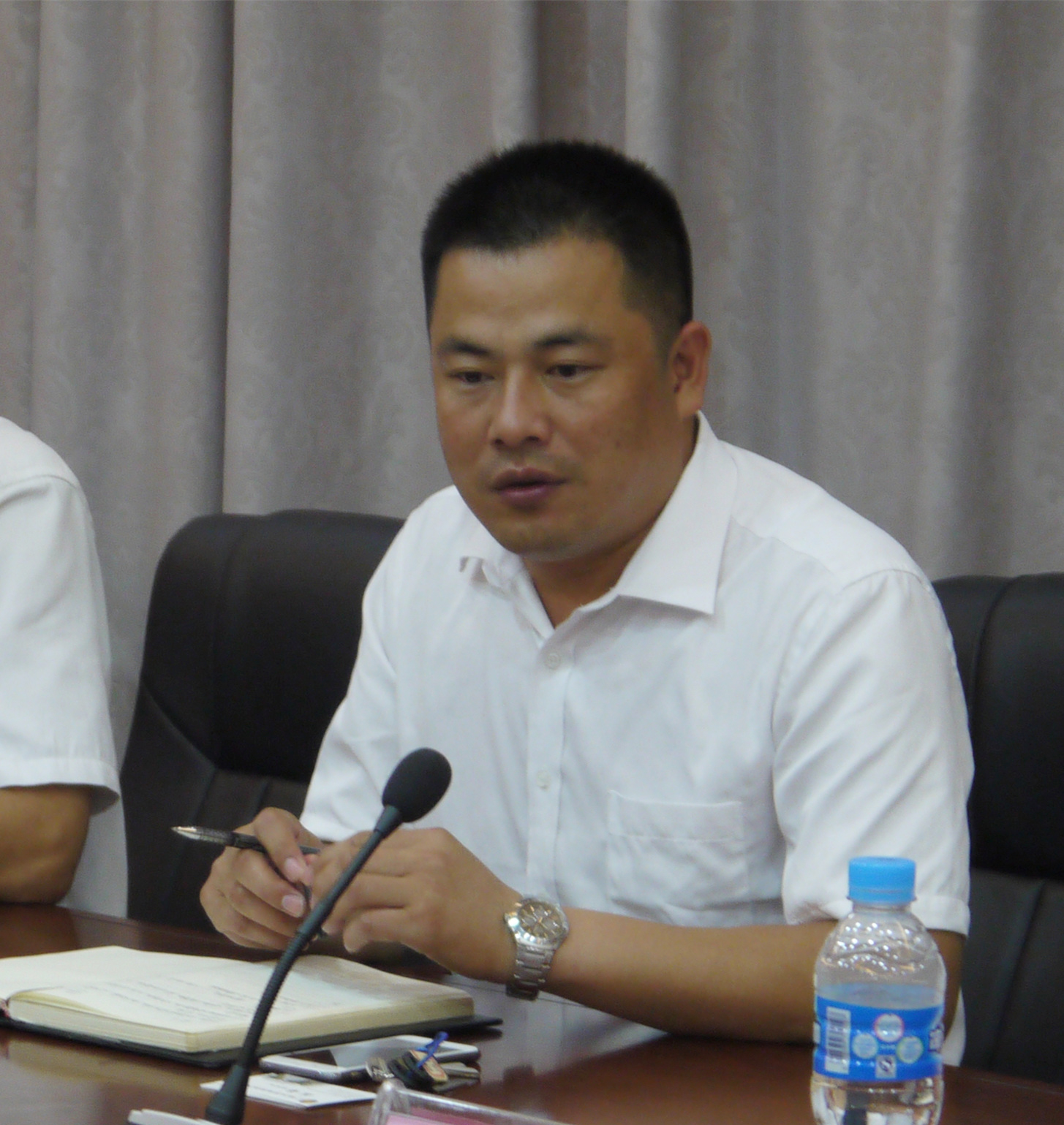广西华南烹饪技工学校副校长朱伟广西华南烹饪技工学校副校长朱伟"
