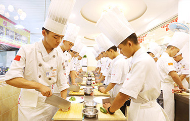 华南厨师学校学习环境八